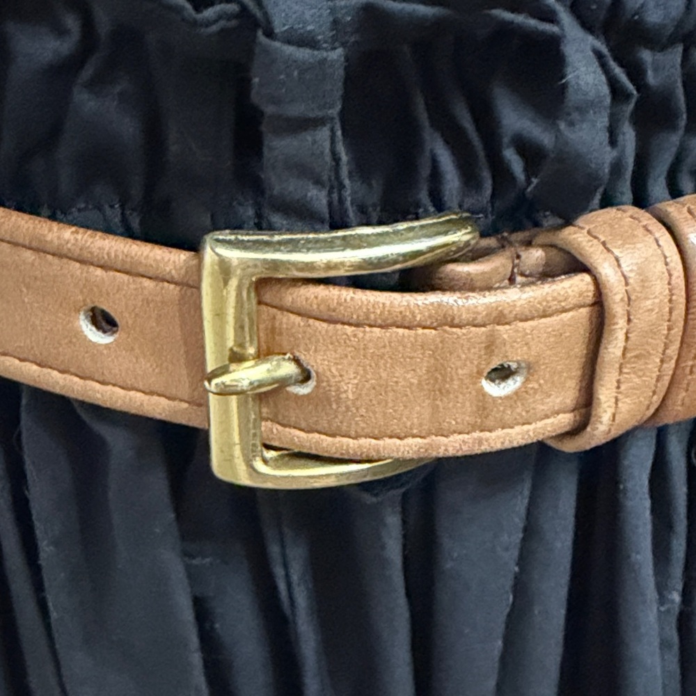 Coach Tan cowhide Leather Belt with Brass Buckle✨ - Picture 2 of 12